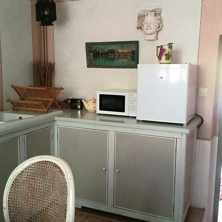 A L'Ombre Du Tilleul Daire Giverny Dış mekan fotoğraf