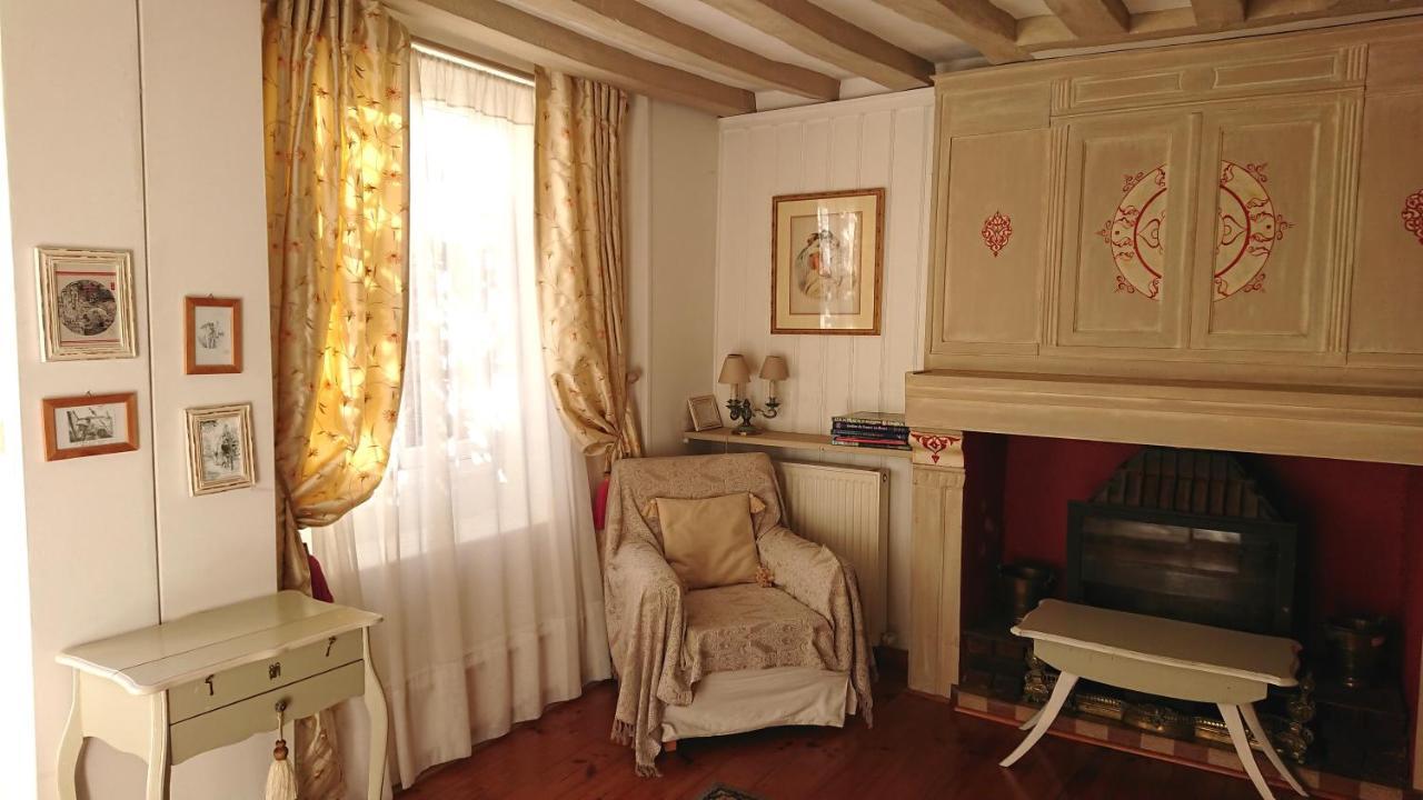 A L'Ombre Du Tilleul Daire Giverny Dış mekan fotoğraf
