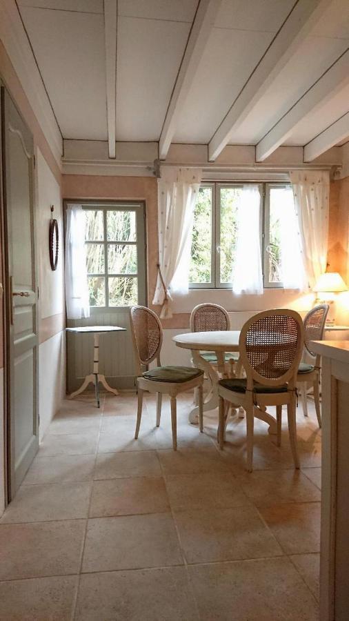 A L'Ombre Du Tilleul Daire Giverny Dış mekan fotoğraf