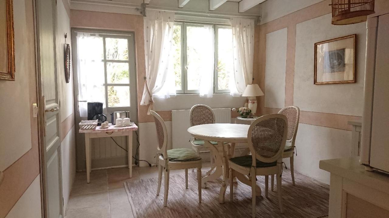 A L'Ombre Du Tilleul Daire Giverny Dış mekan fotoğraf